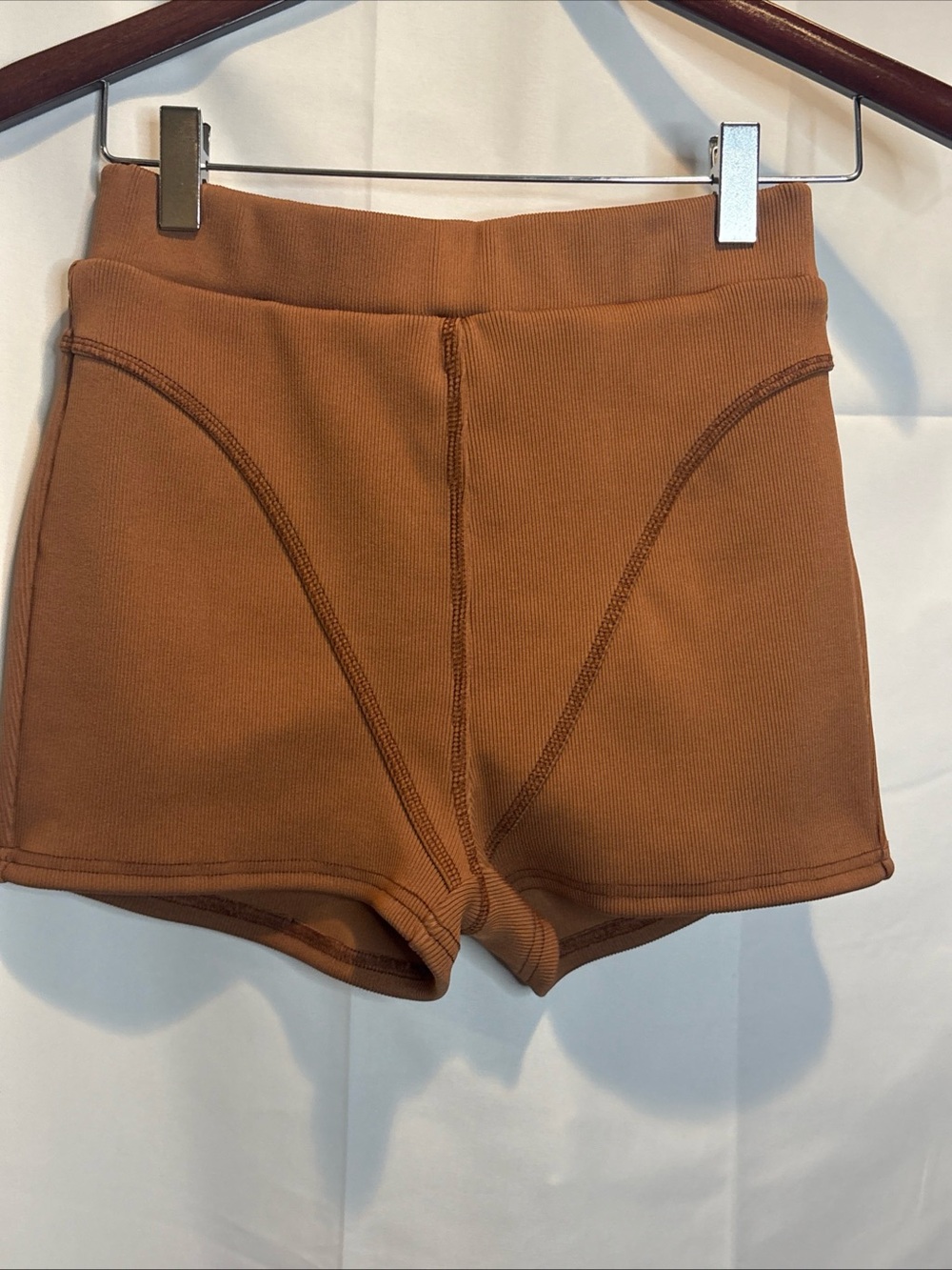 Tiger Mist Ribbed Two-Piece Active Set in Rust Brown - Picture 9 of 13